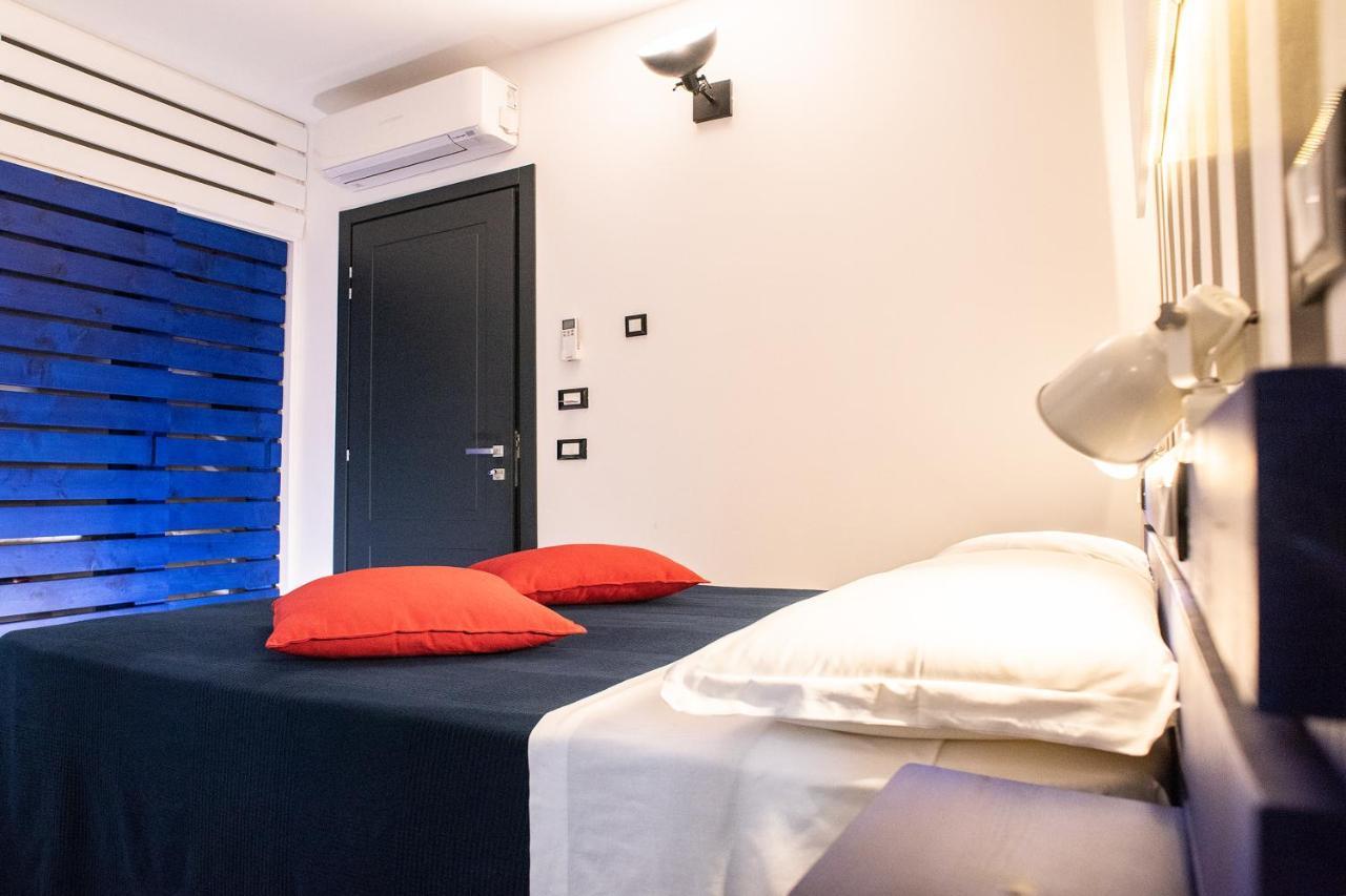 Incentro B&B มิลาซโซ ภายนอก รูปภาพ
